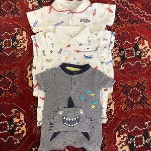 SOLD 🌵Baby boy onesies bundle